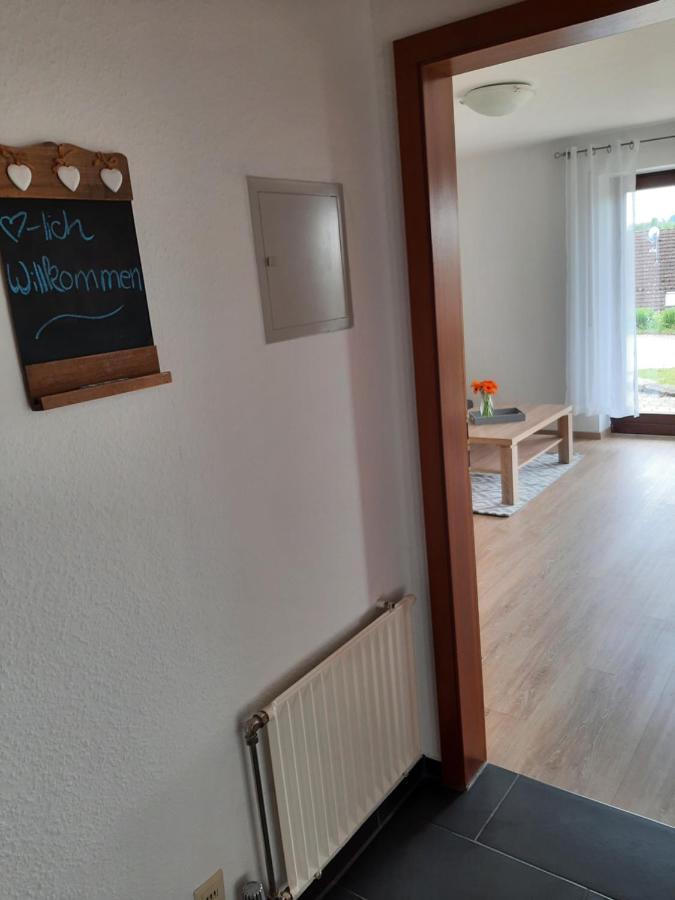 Moderne Wohnung Im Grunen Mit Schoner Terasse Tettnang Exteriér fotografie