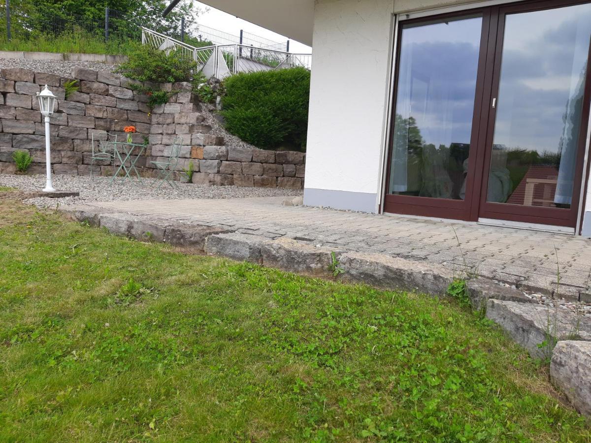 Moderne Wohnung Im Grunen Mit Schoner Terasse Tettnang Exteriér fotografie